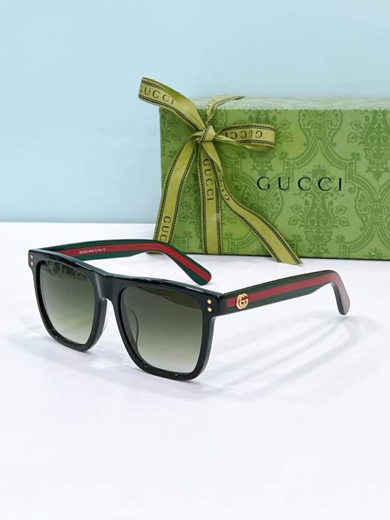 Picture of Gucci Sunglasses _SKUfw80537965fw
